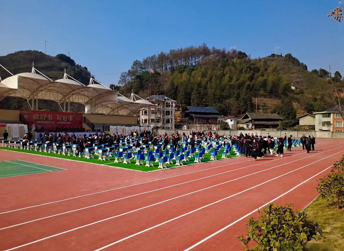 沧州市硅PU学校塑胶跑道 - 价格